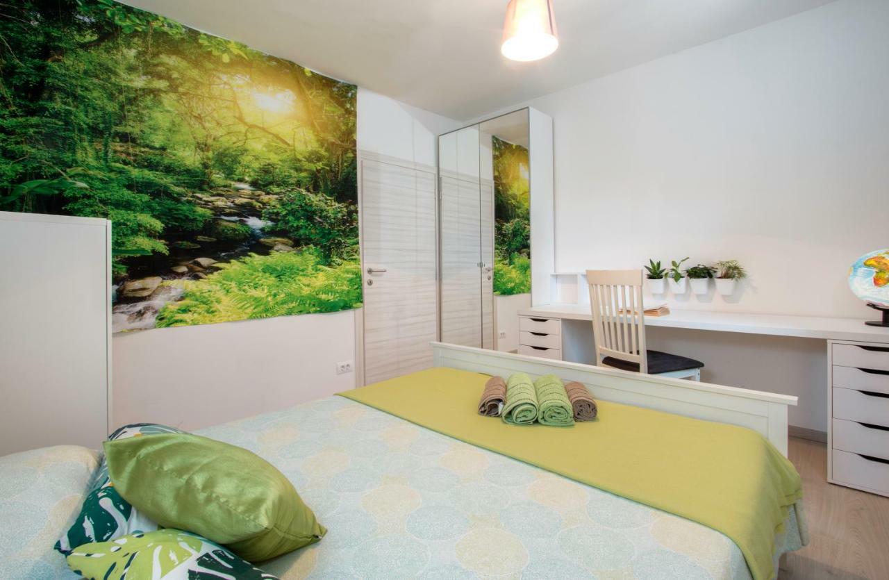 Sunsplash Apartments プーラ エクステリア 写真